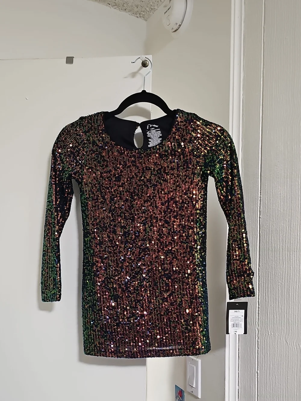 NWT Art Class Girls Sequin Long Sleeved Dressed Size 6/7